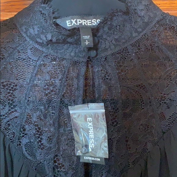 HP! 🎉 NWT Express black lace sheer top - Picture 5 of 7